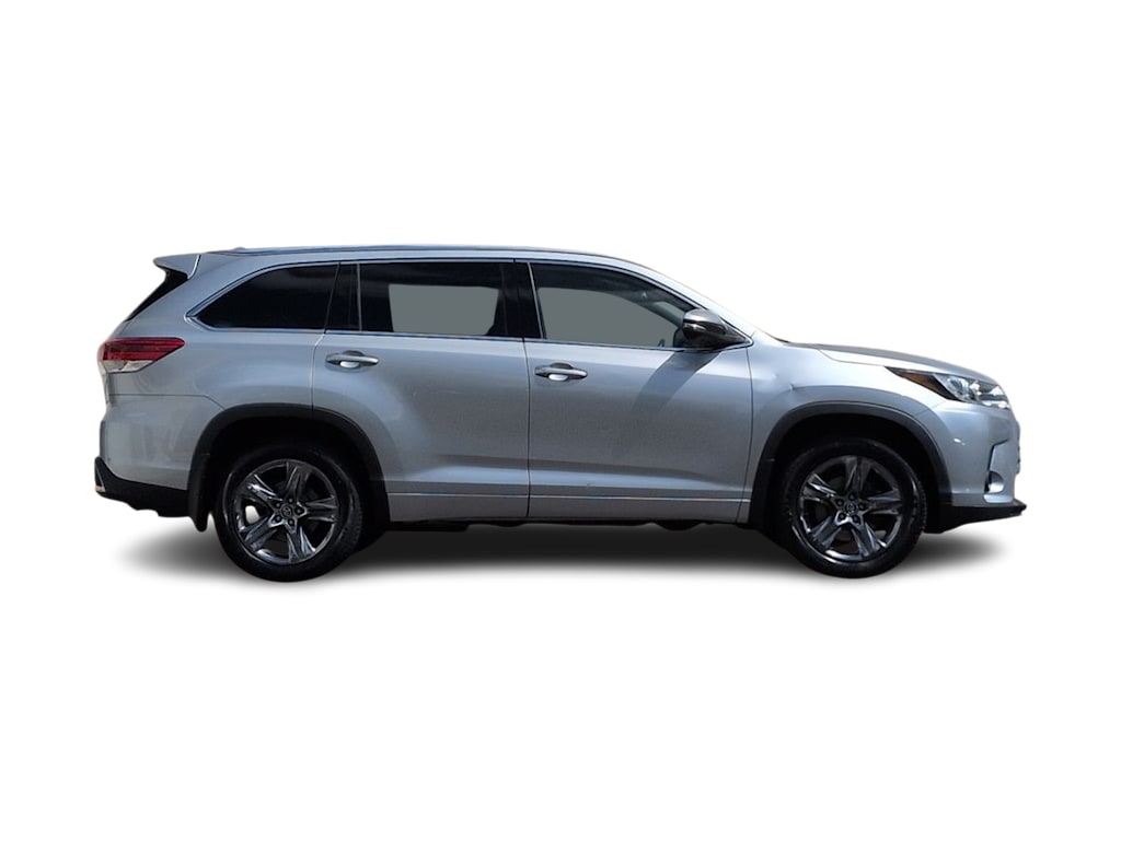 Thumbnail: 2019 Toyota Highlander - 22