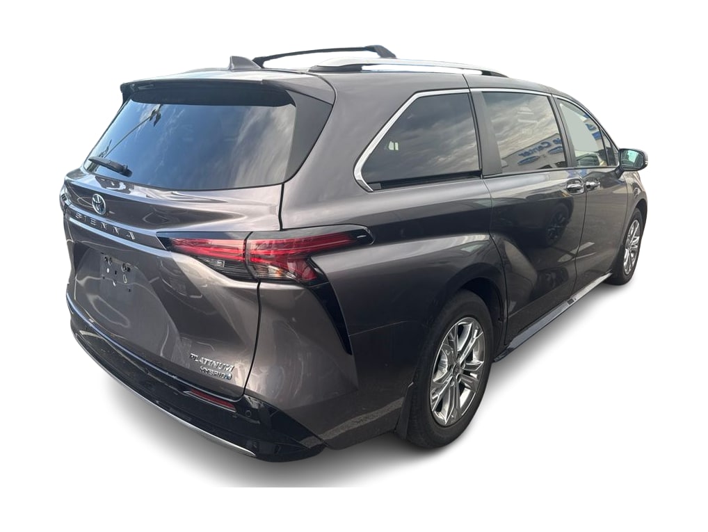 Thumbnail: 2022 Toyota Sienna - 8
