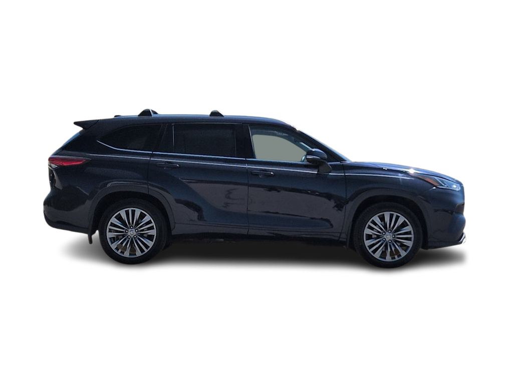 Thumbnail: 2020 Toyota Highlander - 24