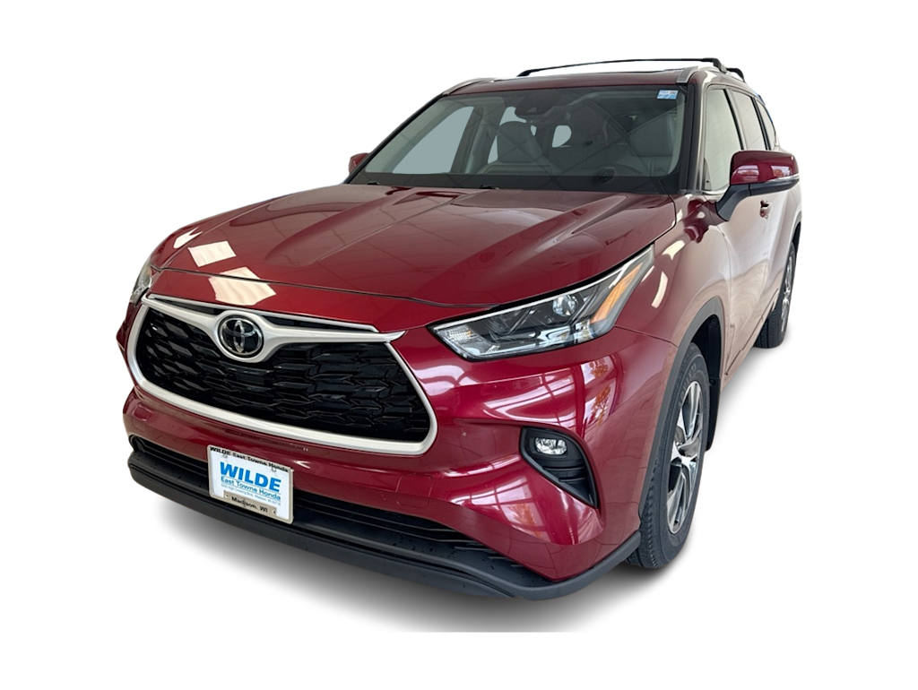 Thumbnail: 2022 Toyota Highlander - 23