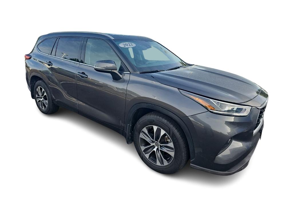 Thumbnail: 2022 Toyota Highlander - 8
