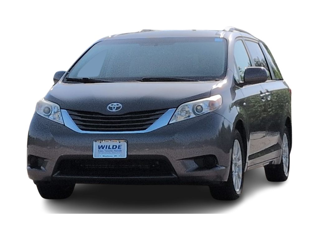 Thumbnail: 2017 Toyota Sienna - 20