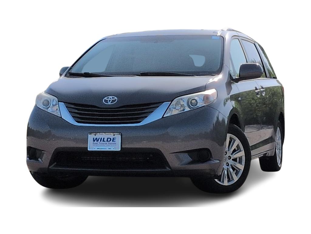 Thumbnail: 2017 Toyota Sienna - 4