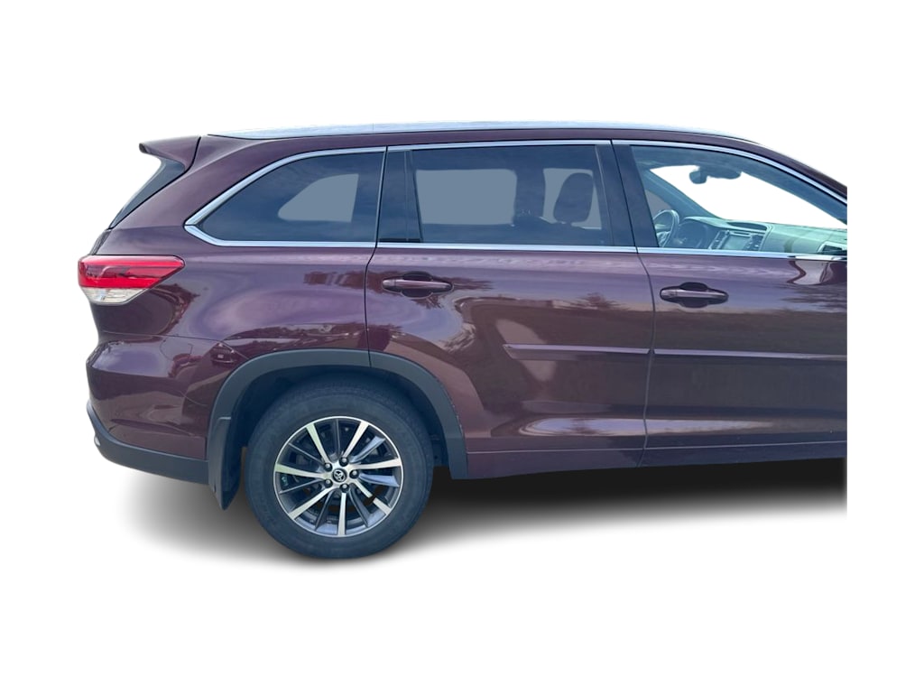 Thumbnail: 2018 Toyota Highlander - 6