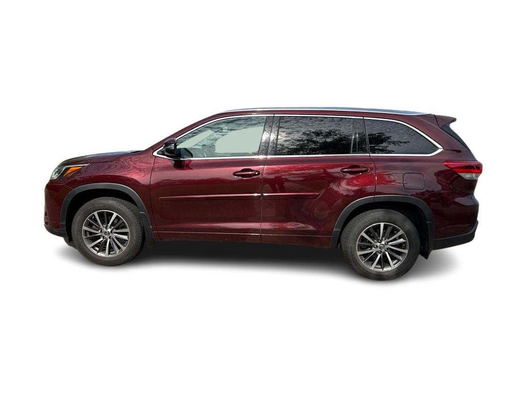 Thumbnail: 2018 Toyota Highlander - 2