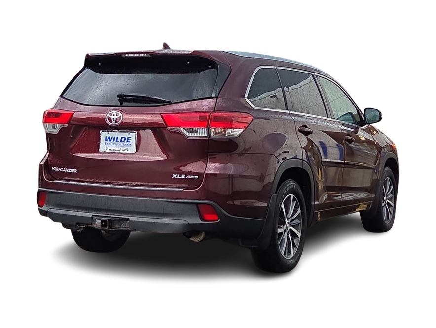 Thumbnail: 2018 Toyota Highlander - 23