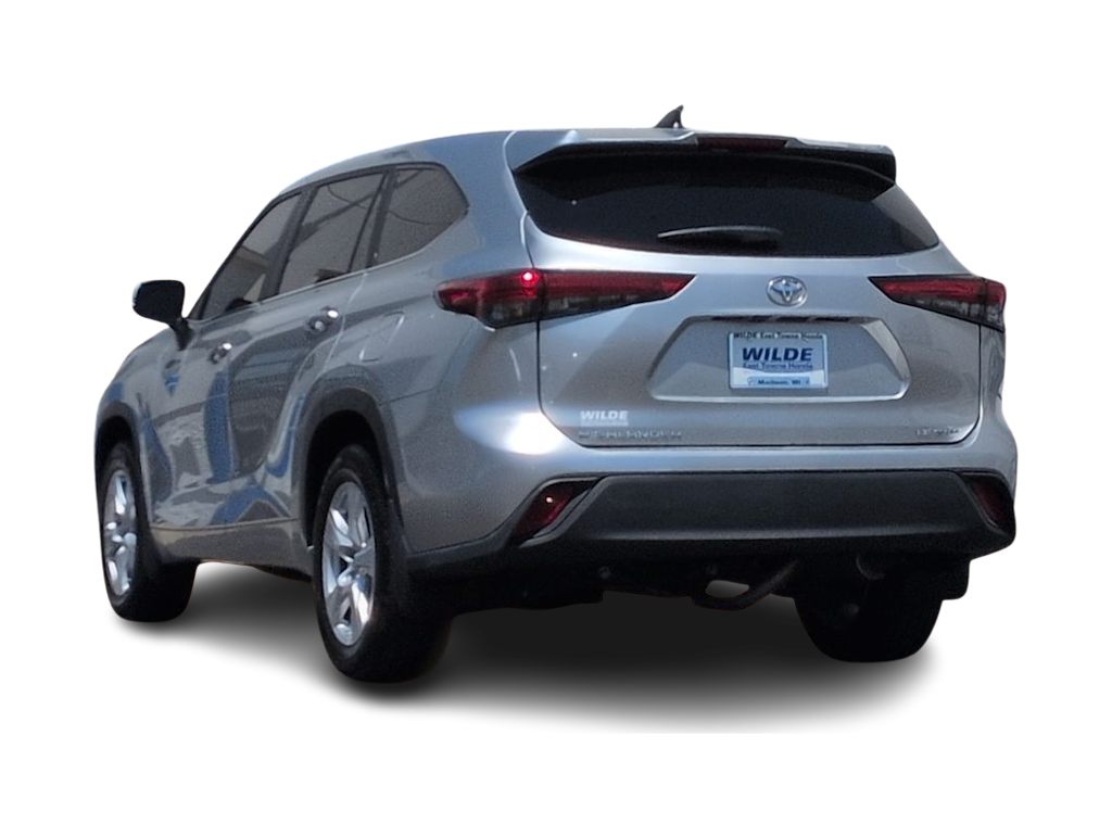 Thumbnail: 2023 Toyota Highlander - 4