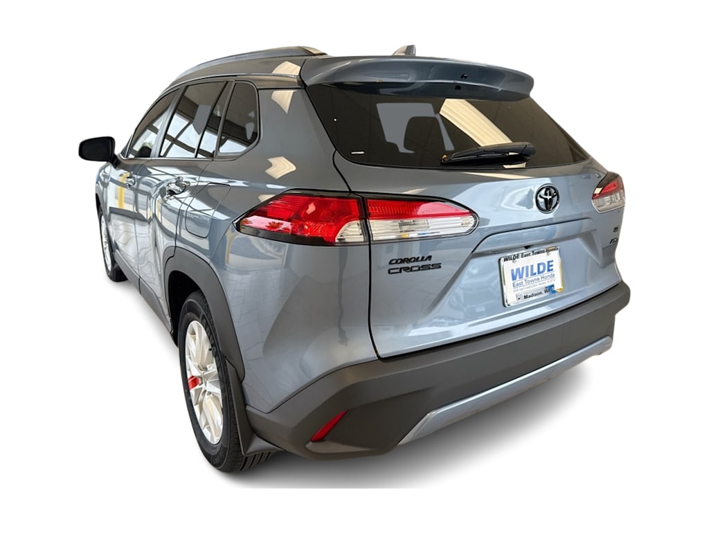 Thumbnail: 2024 Toyota Corolla Cross - 4
