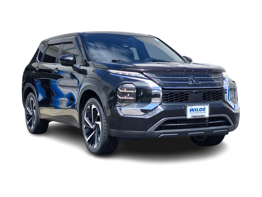 Thumbnail: 2022 Mitsubishi Outlander - 20