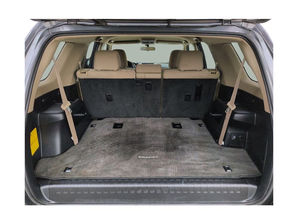 Thumbnail: 2016 Toyota 4Runner - 17