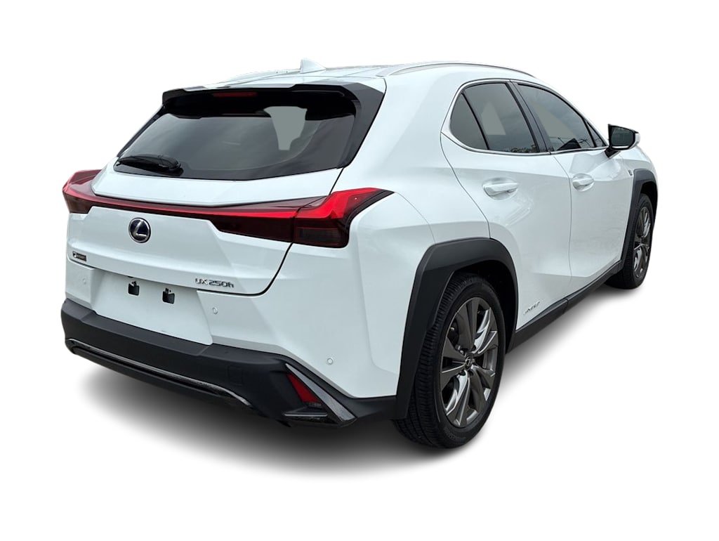 Thumbnail: 2021 Lexus UX - 8
