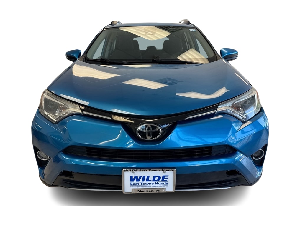 Thumbnail: 2017 Toyota RAV4 - 6