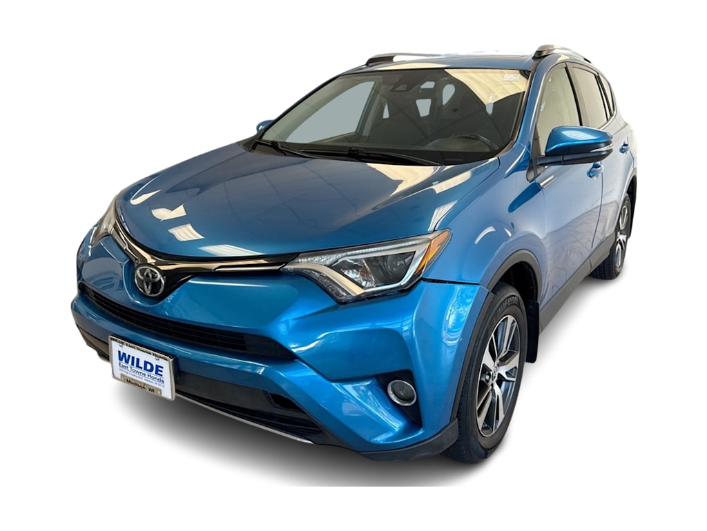 Thumbnail: 2017 Toyota RAV4 - 23