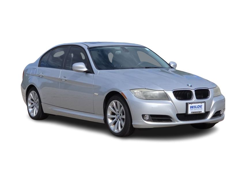 Thumbnail: 2011 BMW 3 Series - 19