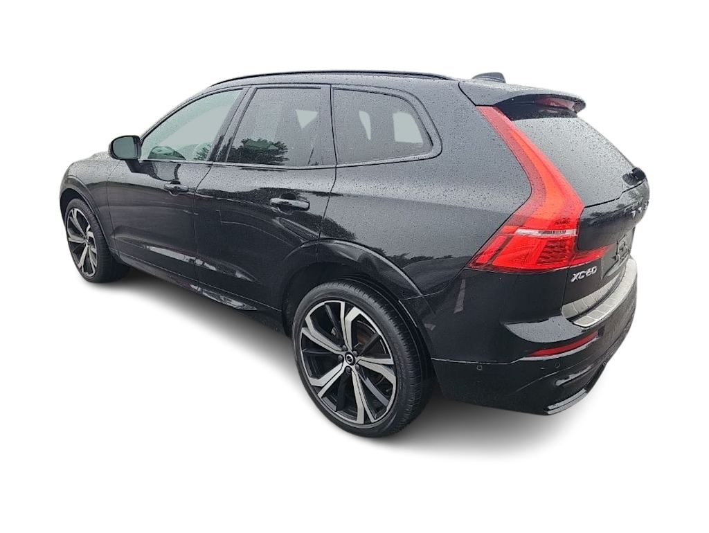 Thumbnail: 2022 Volvo XC60 - 2