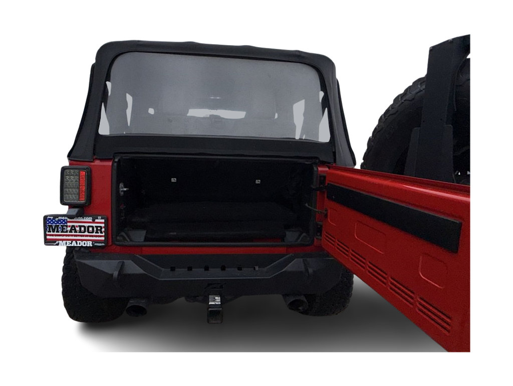 Thumbnail: 2016 Jeep Wrangler - 20