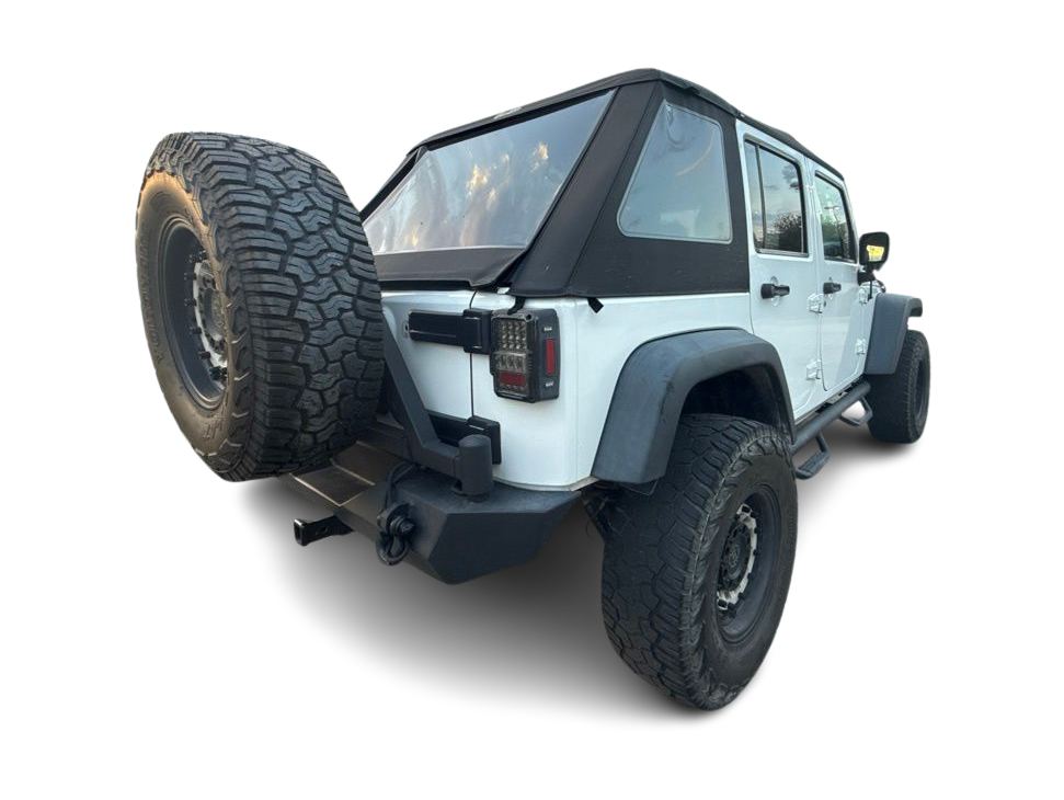 Thumbnail: 2015 Jeep Wrangler - 15