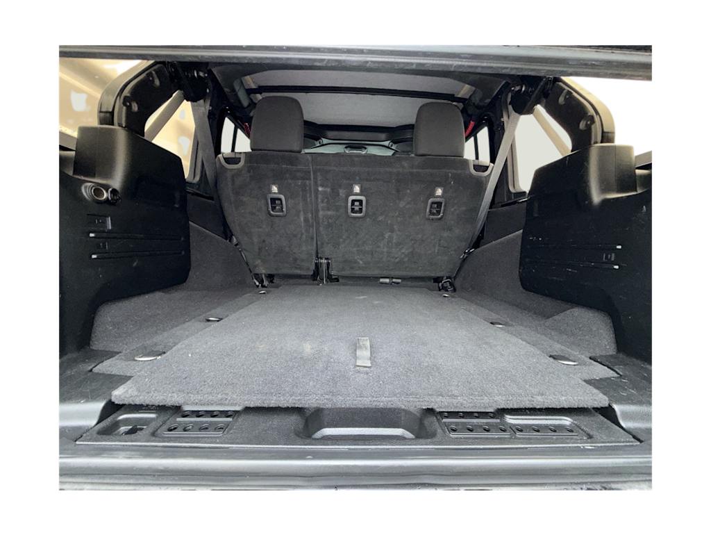 Thumbnail: 2018 Jeep Wrangler - 17