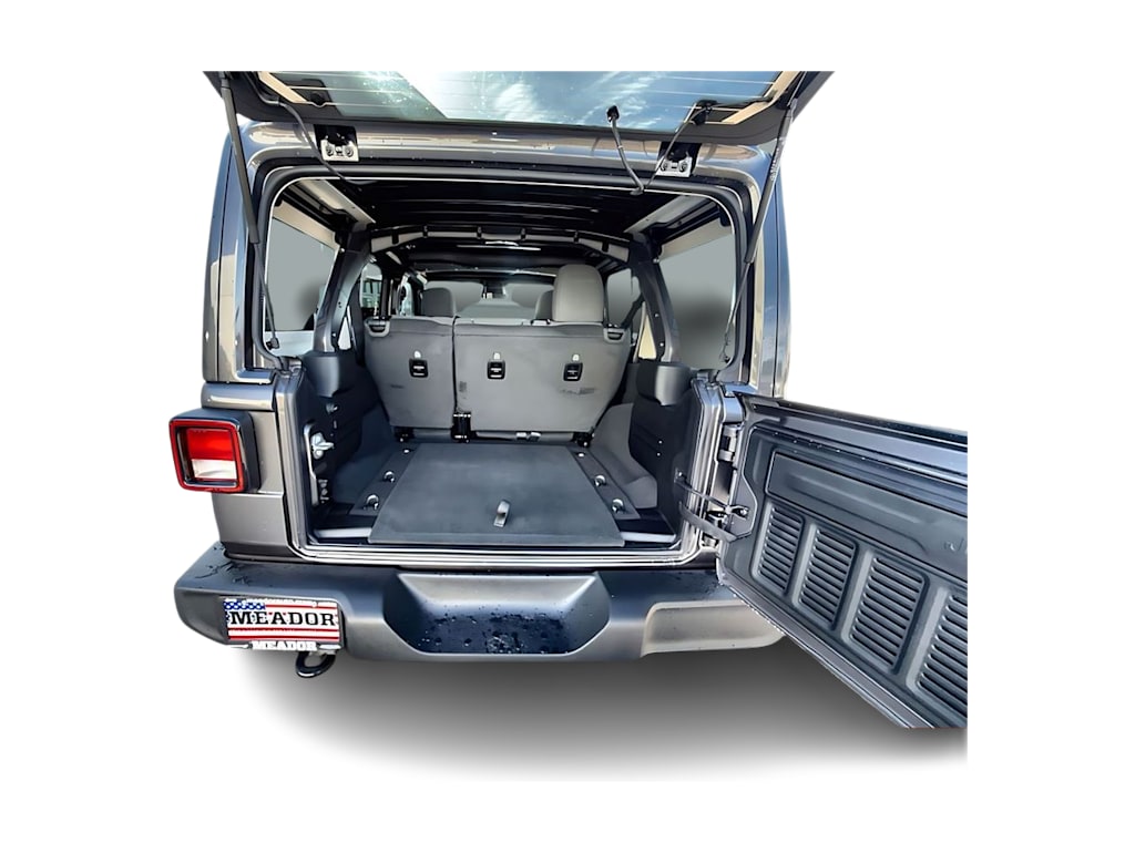 Thumbnail: 2026 Jeep Wrangler - 16