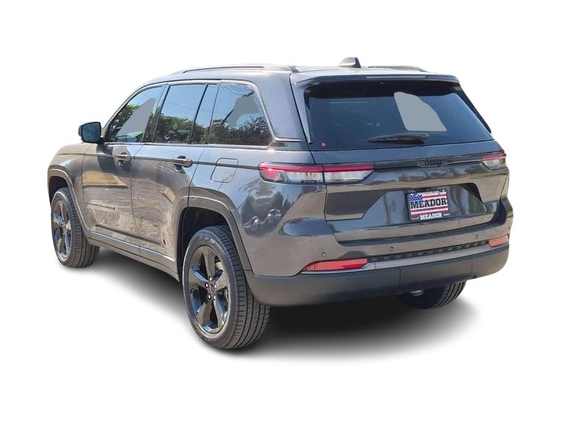 Thumbnail: 2026 Jeep Grand Cherokee - 4