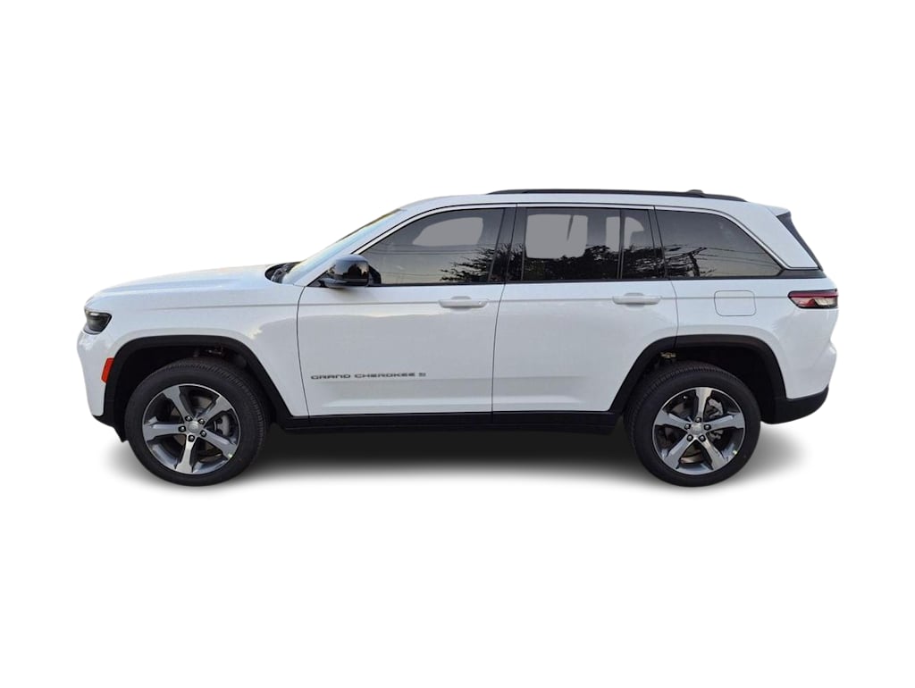Thumbnail: 2026 Jeep Grand Cherokee - 3