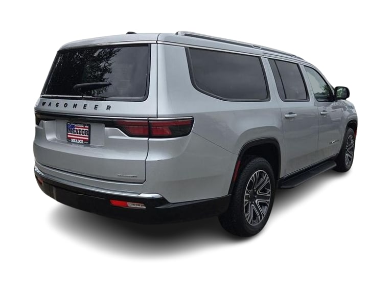 Thumbnail: 2024 Jeep Wagoneer - 21