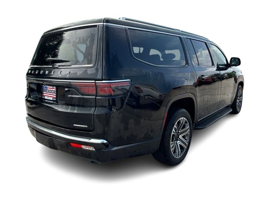 Thumbnail: 2024 Jeep Wagoneer - 14