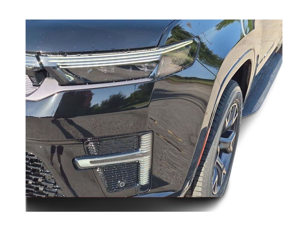 Thumbnail: 2026 Jeep Grand Wagoneer L - 23