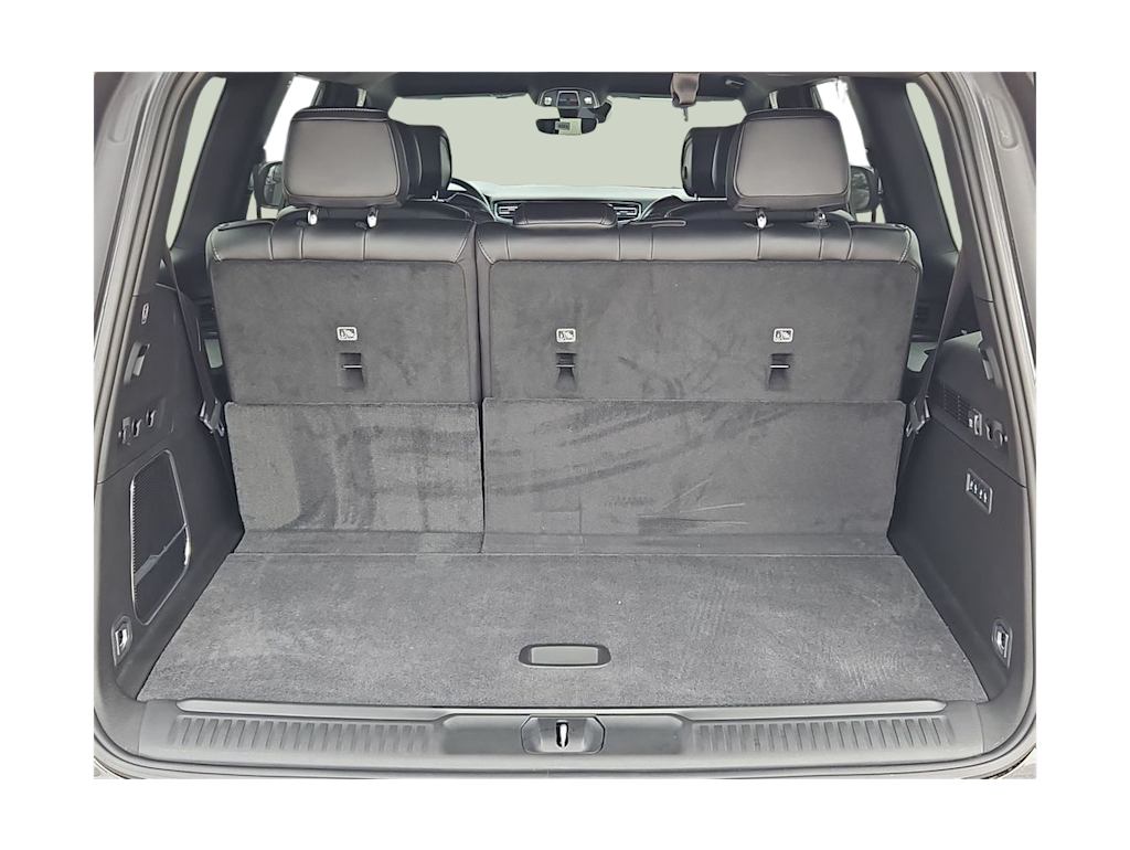 Thumbnail: 2026 Jeep Grand Wagoneer - 15