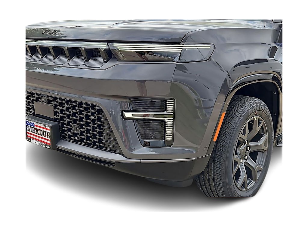 Thumbnail: 2026 Jeep Grand Wagoneer - 23