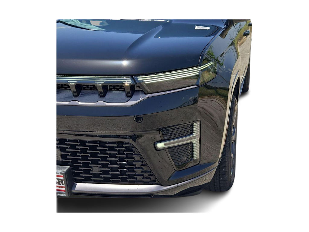 Thumbnail: 2026 Jeep Grand Wagoneer - 22