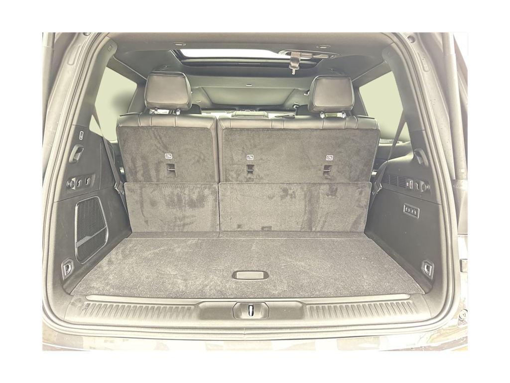 Thumbnail: 2025 Jeep Wagoneer - 17