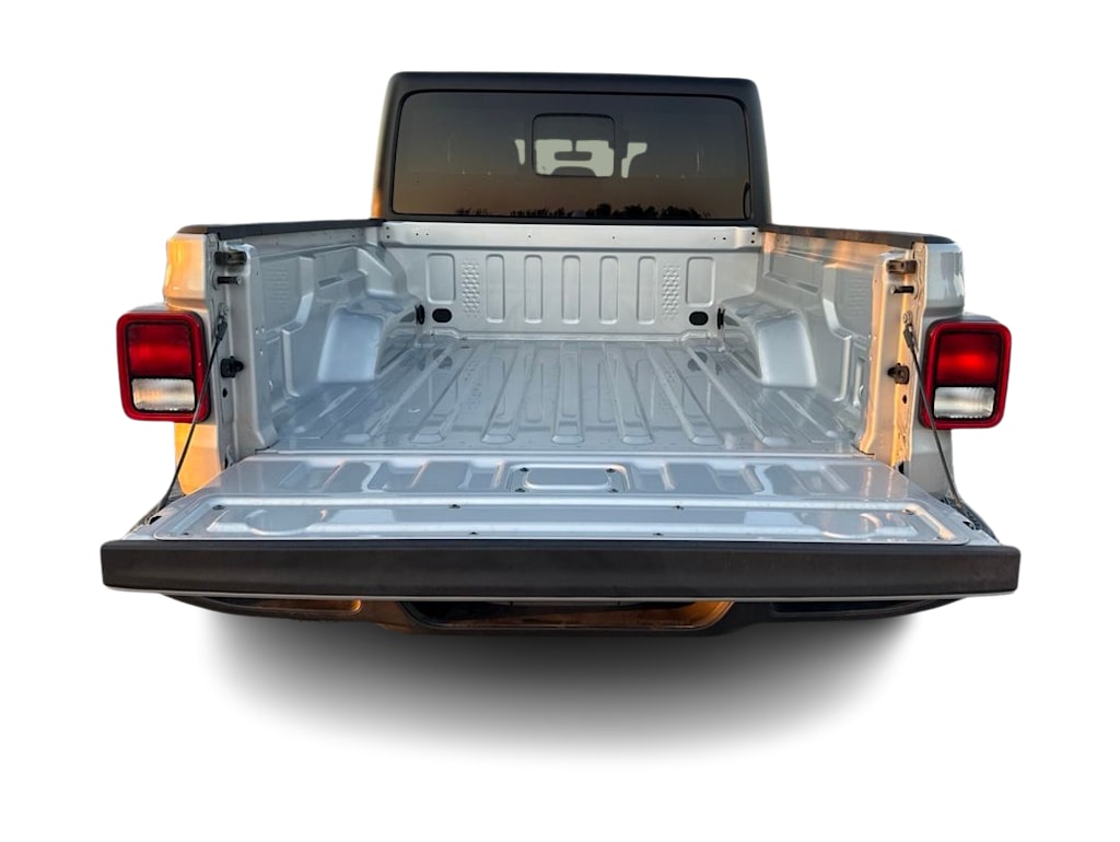 Thumbnail: 2023 Jeep Gladiator - 14