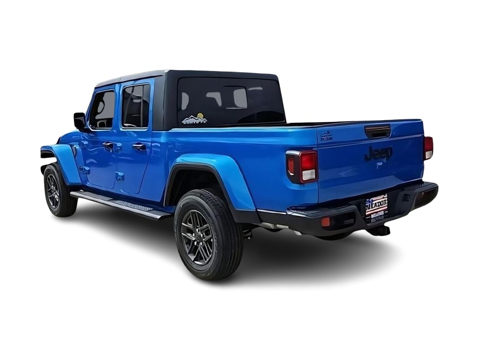 Thumbnail: 2025 Jeep Gladiator - 4