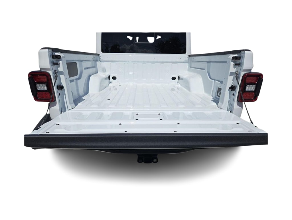 Thumbnail: 2026 Jeep Gladiator - 17