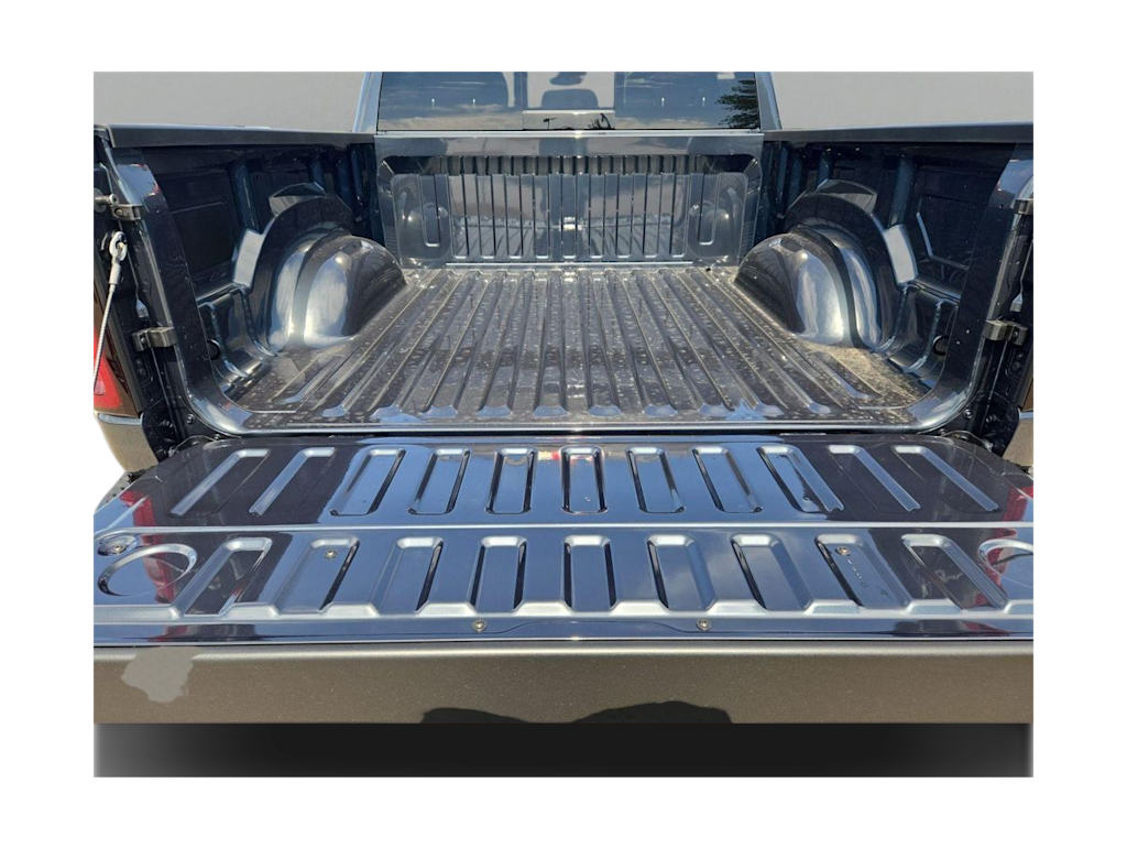 Thumbnail: 2026 RAM 1500 - 17