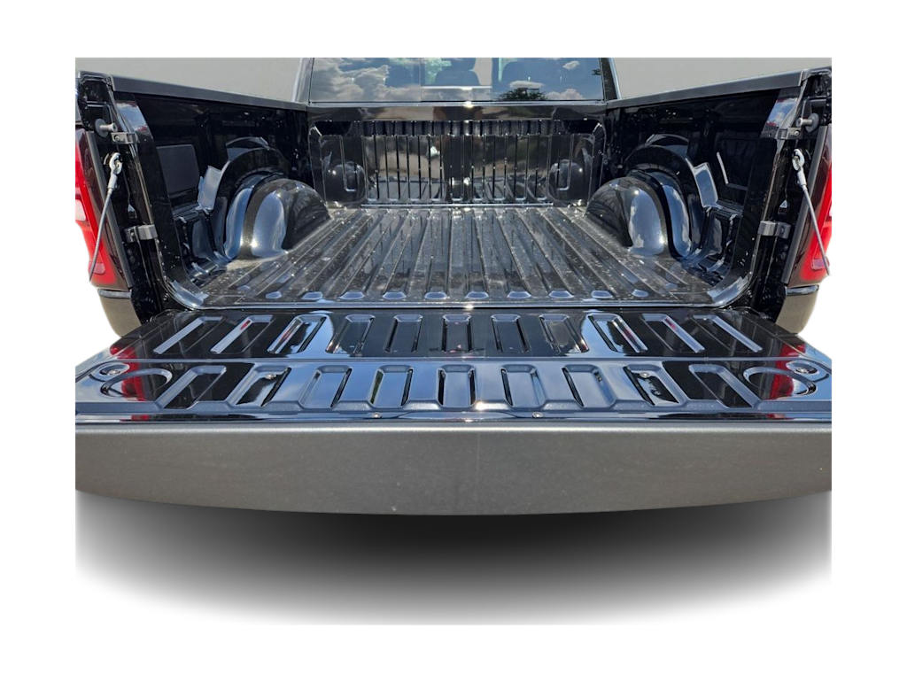 Thumbnail: 2026 RAM 1500 - 17