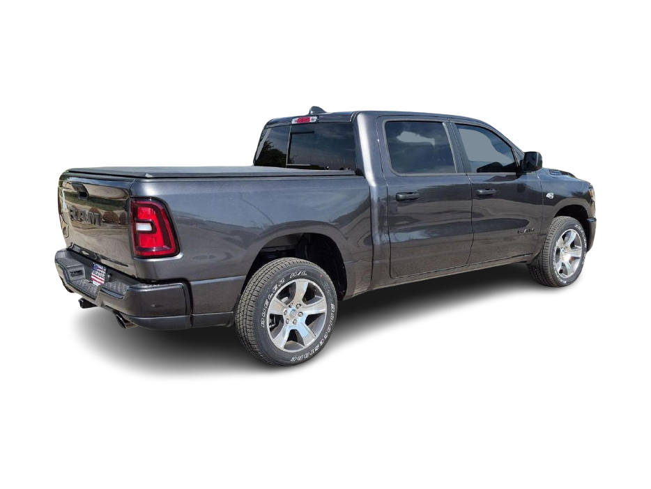Thumbnail: 2026 RAM 1500 - 17