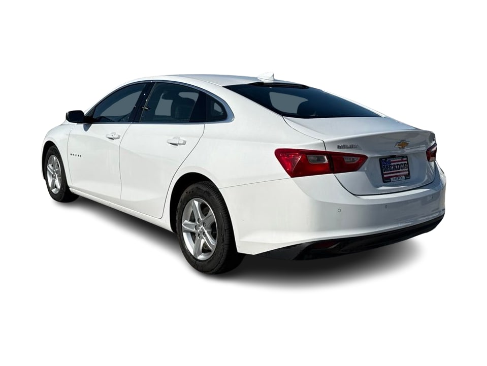 Thumbnail: 2024 Chevrolet Malibu - 4