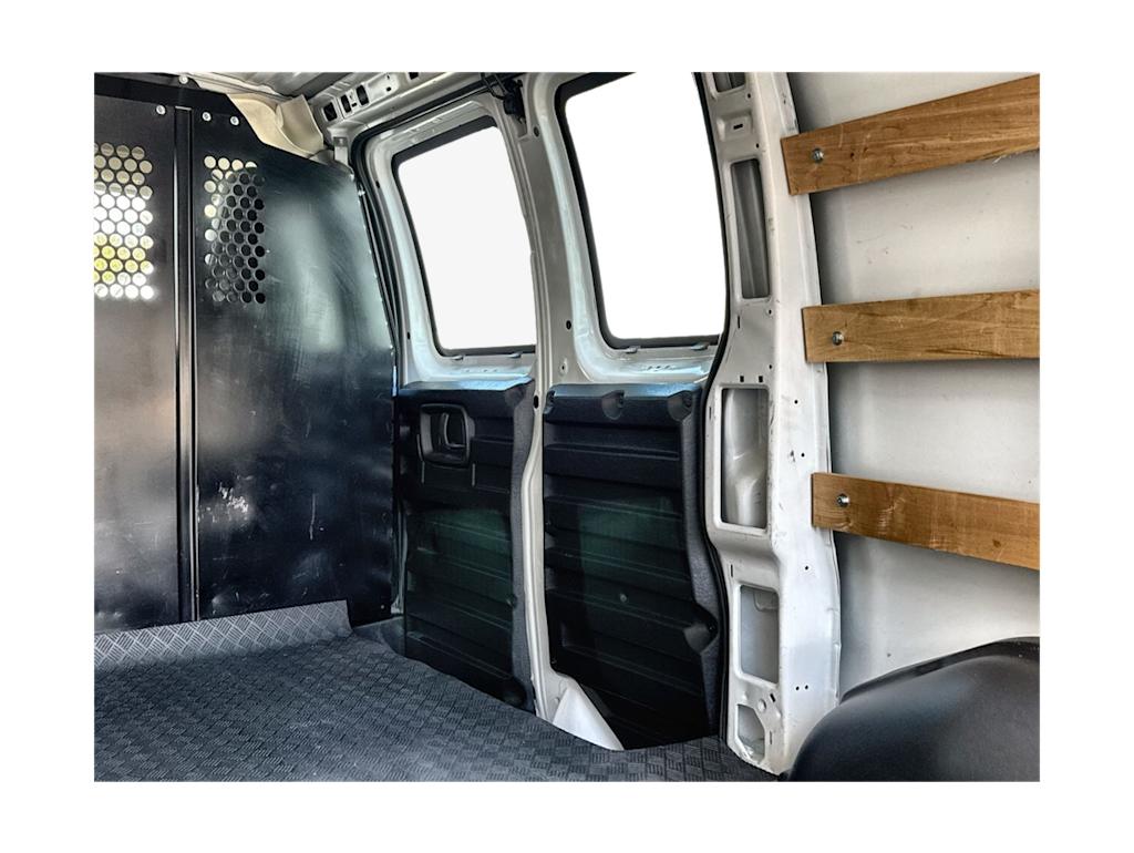 Thumbnail: 2023 GMC Savana - 24