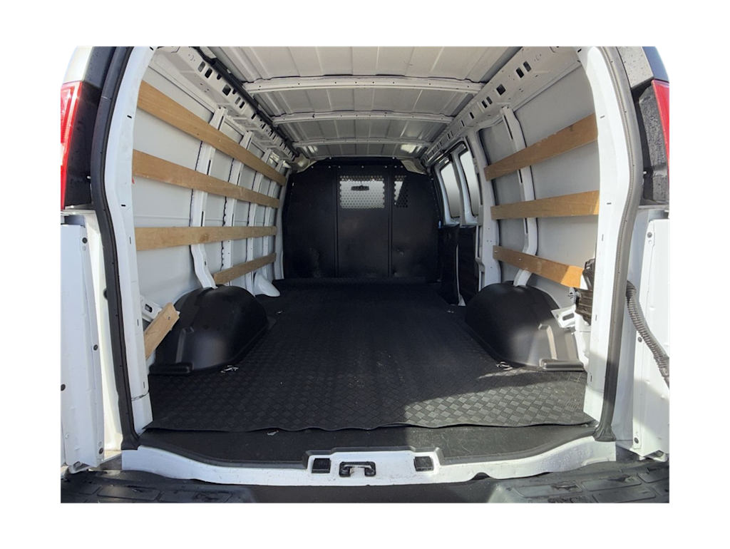 Thumbnail: 2023 GMC Savana - 16