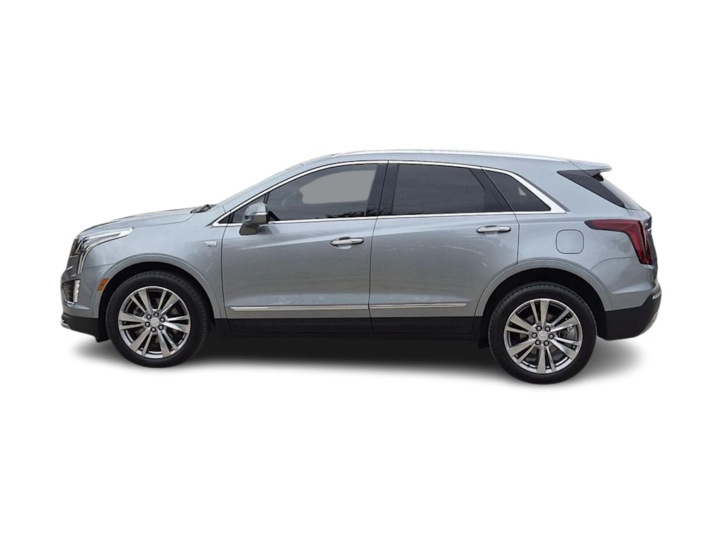 Thumbnail: 2024 Cadillac XT5 - 3