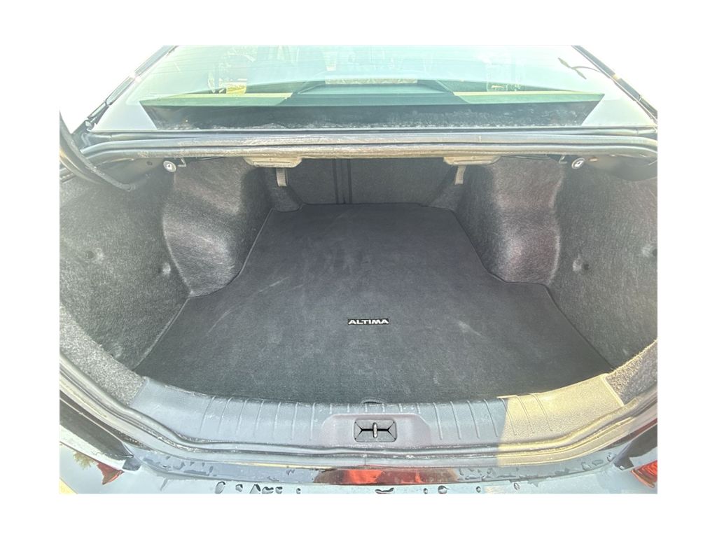 Thumbnail: 2023 Nissan Altima - 17