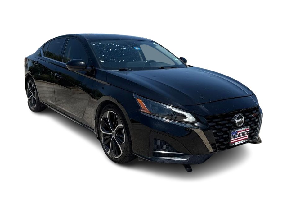 Thumbnail: 2023 Nissan Altima - 17