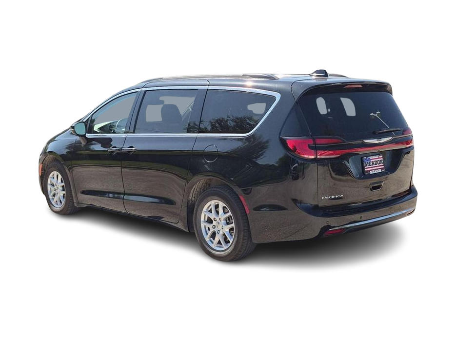 Thumbnail: 2022 Chrysler Pacifica - 4
