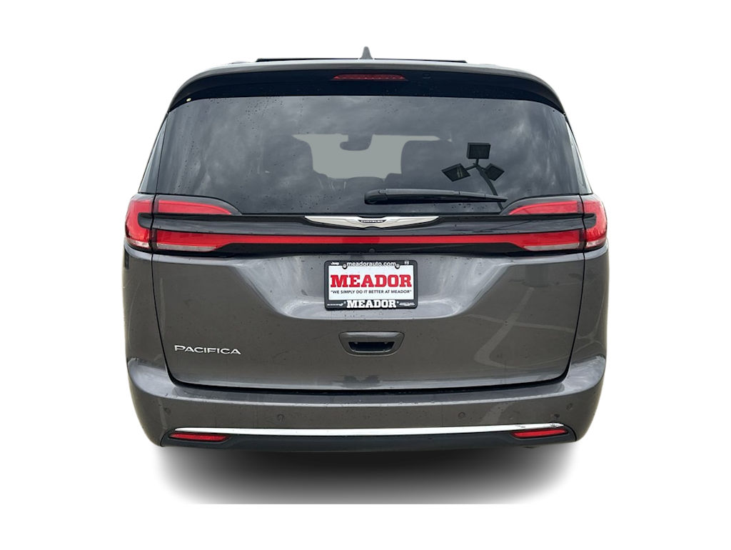 2022 Chrysler Pacifica Touring L 5