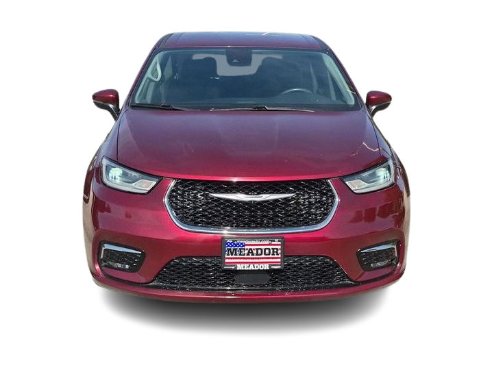 Thumbnail: 2023 Chrysler Pacifica - 6