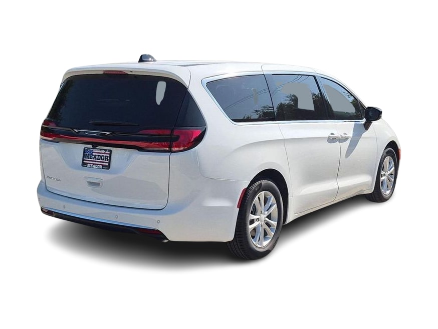 Thumbnail: 2027 Chrysler Pacifica - 20