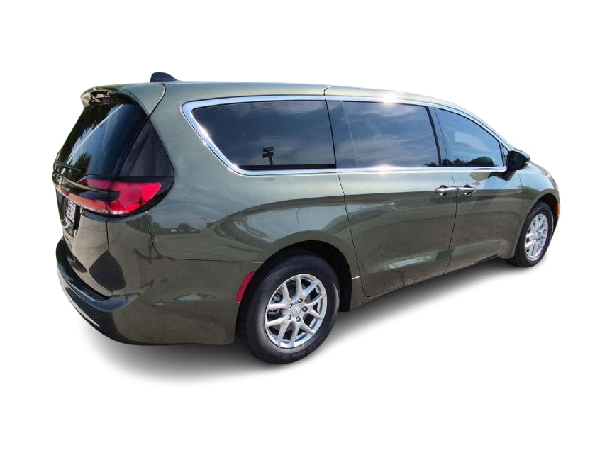 Thumbnail: 2027 Chrysler Pacifica - 19