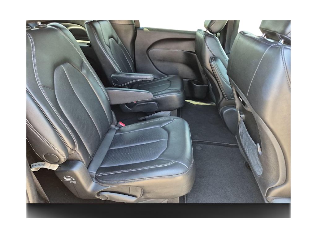 Thumbnail: 2025 Chrysler Pacifica - 15